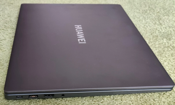 Huawei MateBook D16 2024: обновление премиума. Рис. 4