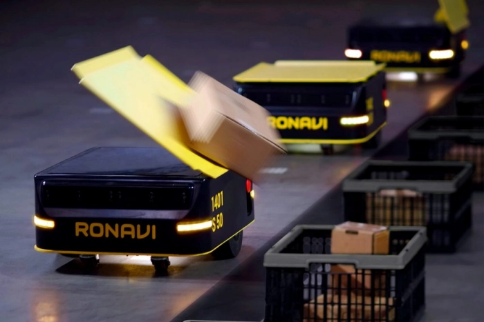 Ronavi Robotics открыл продажи роботов для сортировки посылок