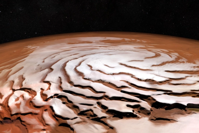 Под шапкой льда на Марсе обнаружены подледные озера жидкой воды