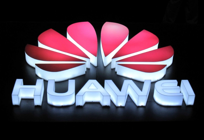 Huawei обвиняют в работе на китайских военных