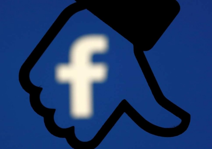 Черная полоса продолжается: Facebook обвинили в поощрении секс-торговли