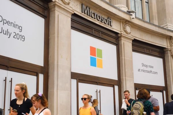 Microsoft откроет первый европейский офлайн-магазин