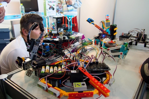 Robotics Expo: научная нефантастика. Рис. 1