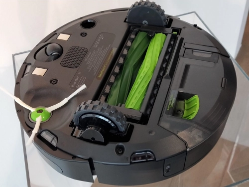 Робот-пылесос Roomba i7+ очищает себя сам. Рис. 2