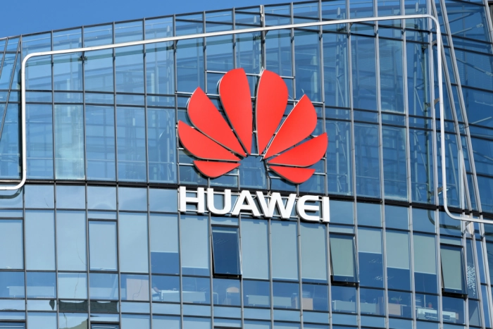 Британия хочет отказаться от оборудования Huawei в сетях 5G
