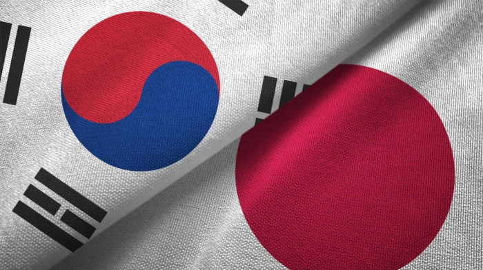Заход с туза: Япония обвинила Южную Корею в поставках химических материалов Ким Чен Ыну
