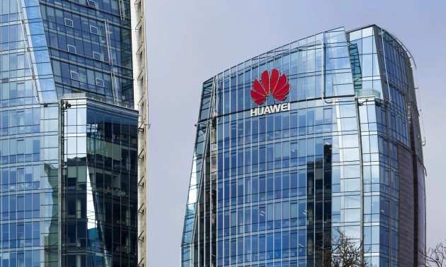 Всем врагам назло: Huawei ожидает роста выручки за год на одну пятую