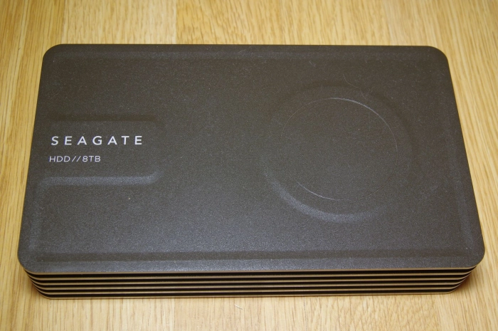 Seagate Innov8: восемь терабайт с USB-питанием