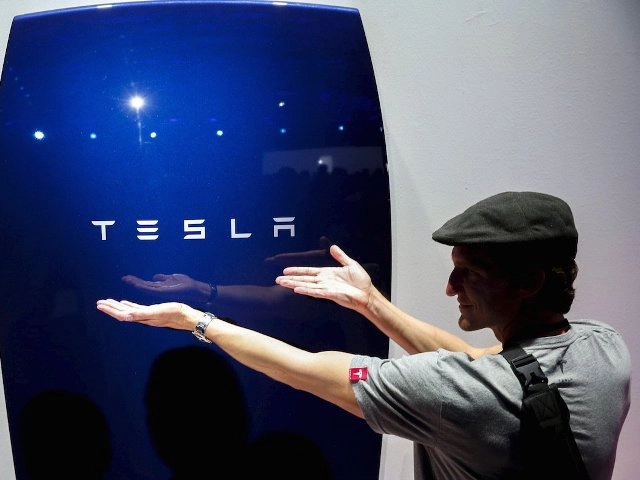 Tesla вскоре представит "неожиданный" продукт