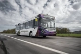 Первый в Великобритании полноразмерный автономный автобус вышел на дороги Шотландии