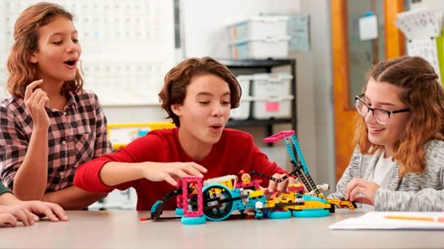 ICL Техно объявила о запуске нового проекта с LEGO Education