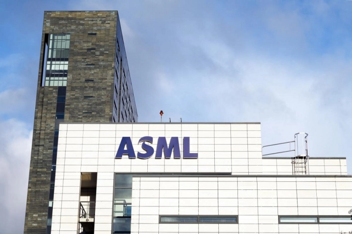 За секунду до: Китай закупает литографические машины ASML, стремясь успеть до санкций