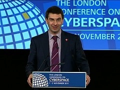 Игорь Щёголев: необходимо борьться с киберугрозами, не нарушая прав граждан