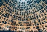 TikTok внедряет новые меры в борьбе с отрицанием Холокоста