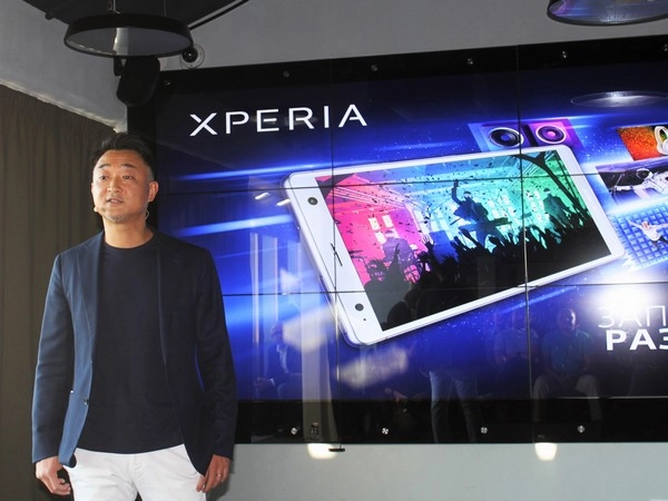 В России стартуют продажи смартфона Xperia XZ3