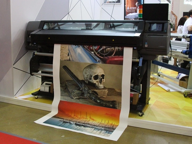 Принтер HP Latex 570 доступен в России