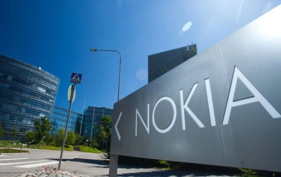 Акции Nokia растут на слухах о возможном поглощении