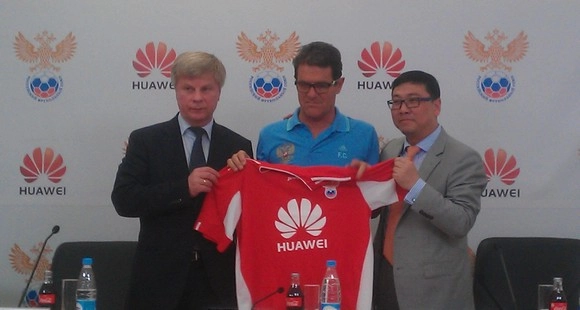 Huawei — спонсор сборной России по футболу