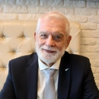 Борис Гузанов