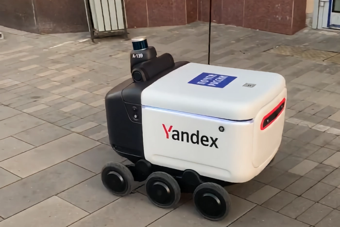 «Почта России» запустила доставку роботами «Яндекса»