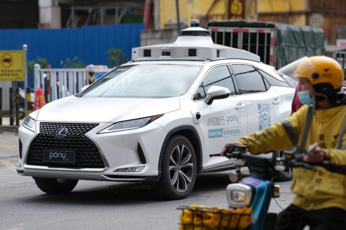 Стартап Pony.ai получил лицензию на работу беспилотных такси в Китае