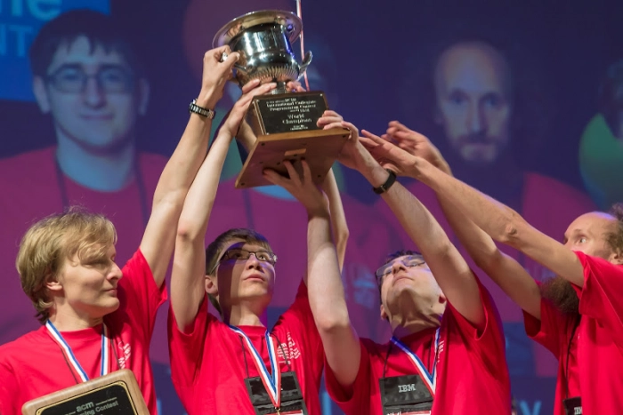 Студенты СПбГУ стали победителями 38-ого Студенческого Чемпионата Мира по Программированию