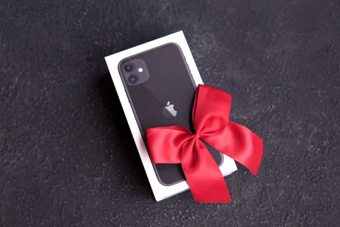 Россияне выбирают Redmi и iPhone в качестве новогоднего подарка
