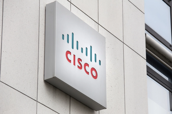 Выручка Cisco снижается пятый квартал подряд