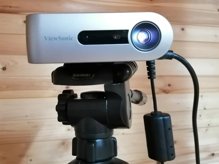 ViewSonic M1: проектор со звуком от Harman/Kardon