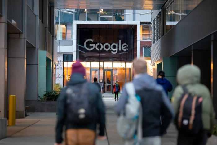 Google сокращает 12000 сотрудников