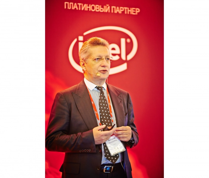 Виталий ФРИДЛЯНД: «Я не верю, что можно обойтись без крупнейших мировых производителей»