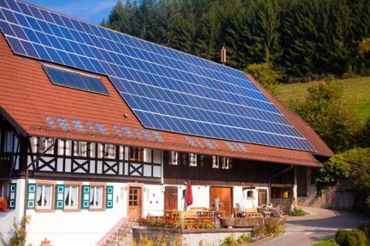 Доля солнечного электричества в Германии перевалила за половину. Рис. 1