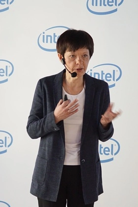 Первый российский вице-президент Intel. Рис. 1