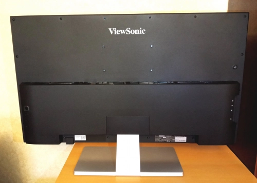ViewSonic VX4380-4K: сообразим на четверых. Рис. 1