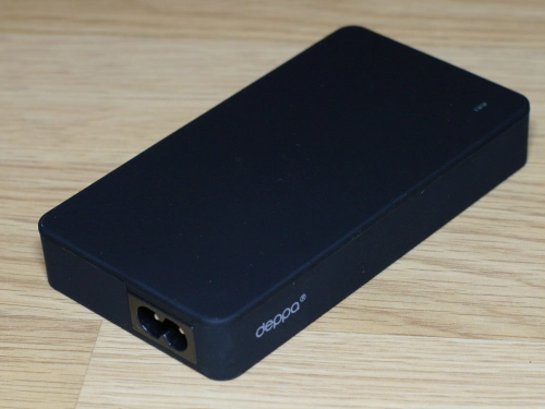 Deppa Universal wall charger: универсальный электрокорм. Рис. 4