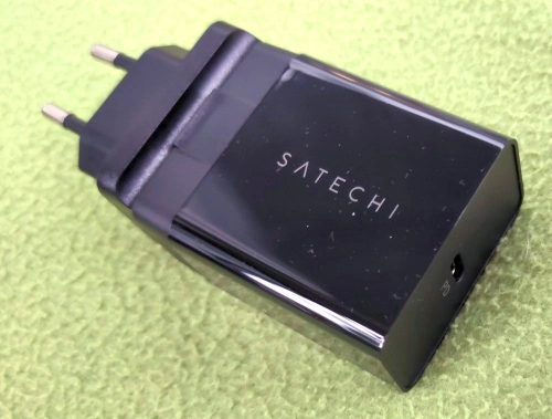 Satechi Trio Wireless Charging Pad: семейная беспроводная зарядка для Apple. Рис. 3