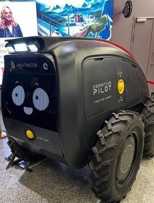 Первый в мире полностью беспилотный роботрактор показали Денису Мантурову. Рис. 2