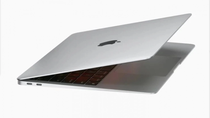 MacBook Air на процессоре M1 стоит от 100 тыс. рублей. Рис. 2